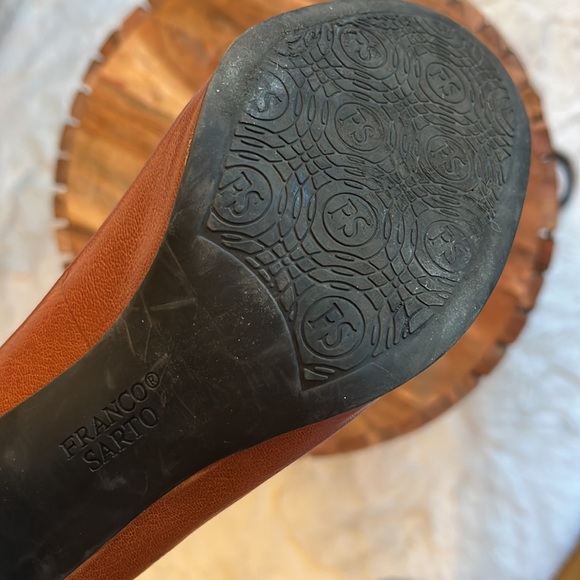 Franco Sarto | Chunky Heeled Loafer Pumps - Picture 8 of 10